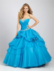 Allure Quincea�era