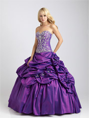 Allure Quincea�era