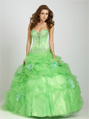 Allure Quincea�era