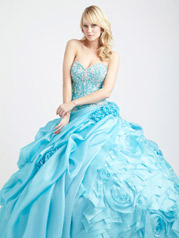 Allure Quincea�era