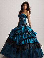 Allure Quincea�era