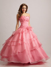 Allure Quincea�era