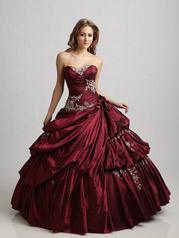 Allure Quincea�era