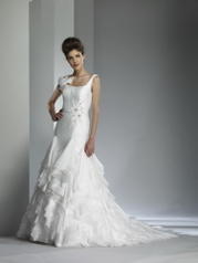 Lo-Ve-La Bridal by Liz Fields