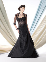 Ivonne D Exclusively for Mon Cheri 